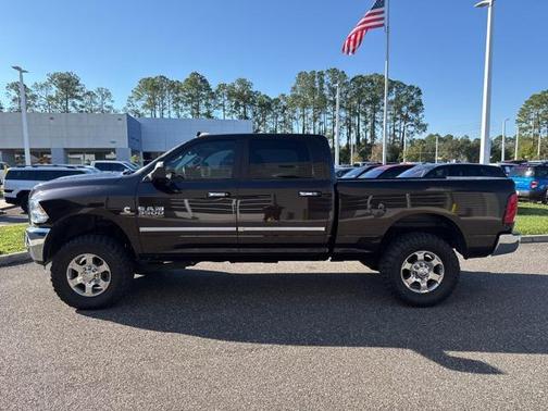 2017 RAM 3500 Big Horn Crew Cab 4x4 6'4' Box