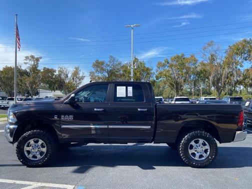2017 RAM 3500 Big Horn Crew Cab 4x4 6'4' Box