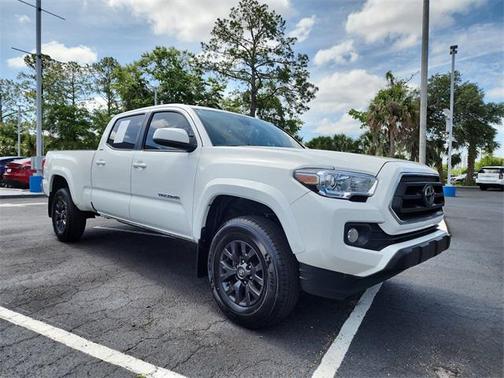 2022 Toyota Tacoma SR5