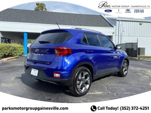 2024 Hyundai VENUE Limited