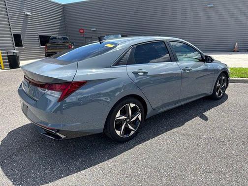 Electric Shadow 2021 Hyundai ELANTRA SEL