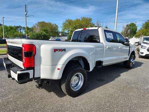 2025 Ford F-350 Platinum