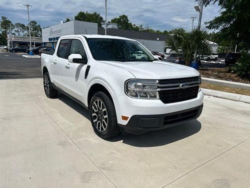 Oxford White 2022 Ford Maverick Lariat