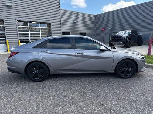Fluid Metal 2023 Hyundai ELANTRA SEL