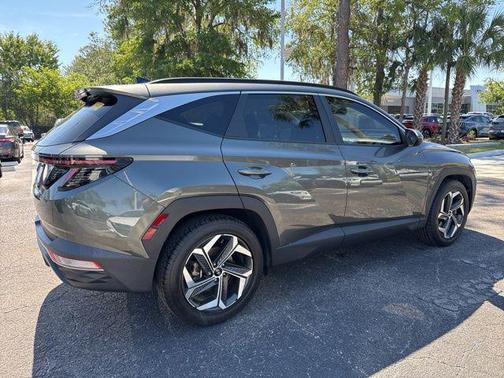 Amazon Gray 2022 Hyundai TUCSON SEL