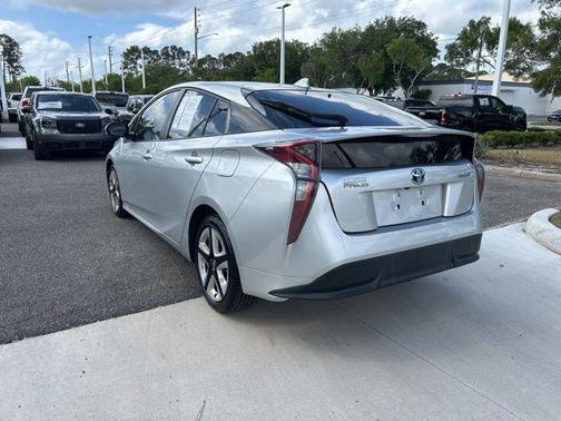 2016 Toyota Prius Four Touring