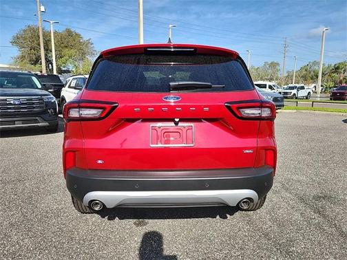 Rapid Red Metallic Tinted Clearcoat 2024 Ford Escape PHEV SE