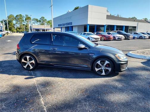 2015 Volkswagen Golf GTI 2.0T S 4-Door