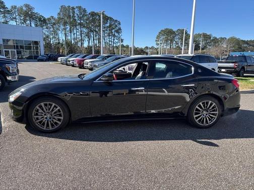 2018 Maserati Ghibli Base