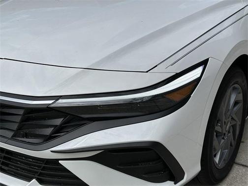 2024 Hyundai ELANTRA HEV Blue