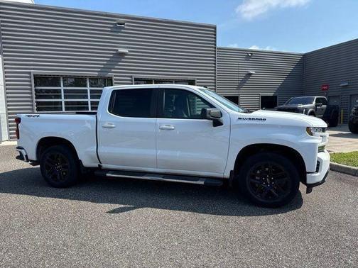 Summit White 2021 Chevrolet Silverado 1500 RST