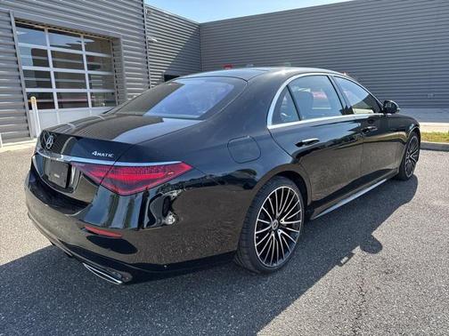 2022 Mercedes-Benz S-Class 4MATIC