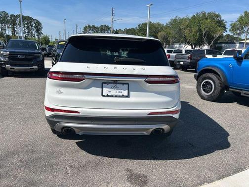 Pristine White Metallic Tri-Coat 2022 Lincoln Corsair Standard