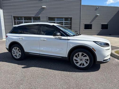 Pristine White Metallic Tri-Coat 2022 Lincoln Corsair Standard
