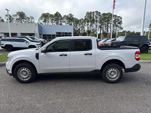 2022 Ford Maverick XL