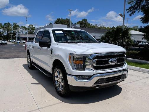 Oxford White 2021 Ford F-150 XLT