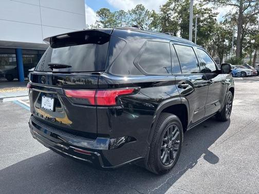 2024 Toyota Sequoia Platinum