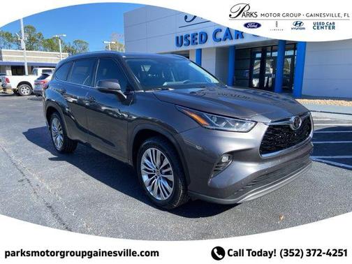 2023 Toyota Highlander Platinum