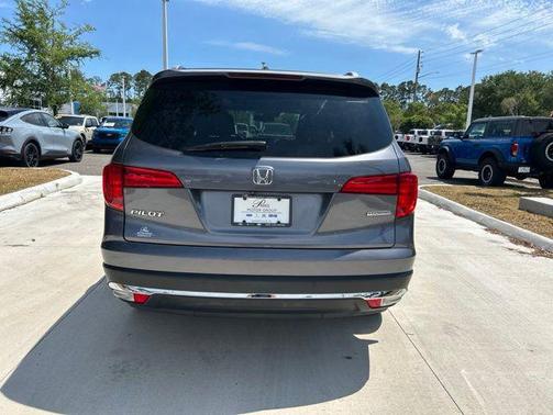 Modern Steel Metallic 2016 Honda Pilot Touring