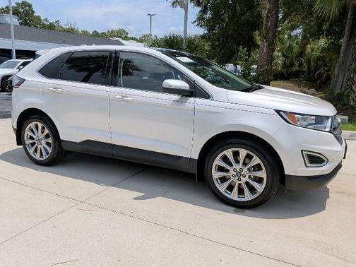 White Platinum Clearcoat Metallic 2018 Ford Edge Titanium