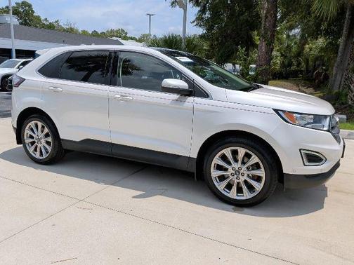 White Platinum Clearcoat Metallic 2018 Ford Edge Titanium