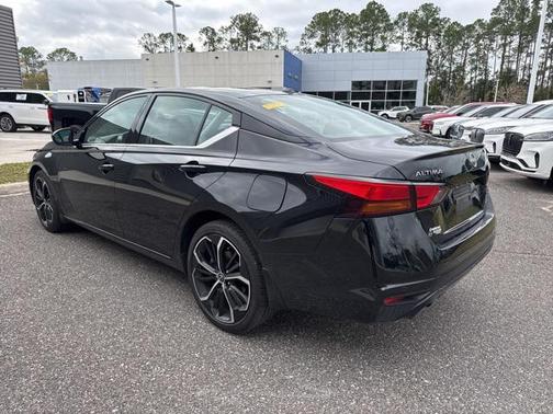 2024 Nissan Altima SR Intelligent AWD