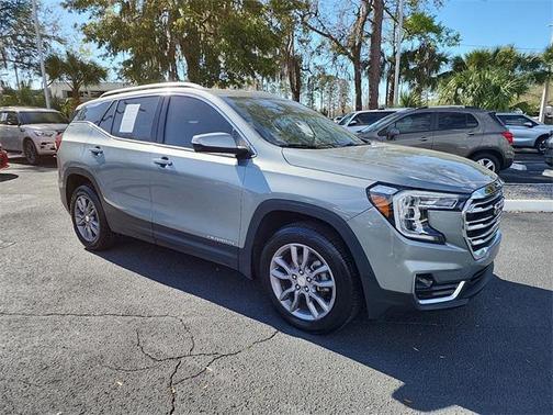 2023 GMC Terrain SLT