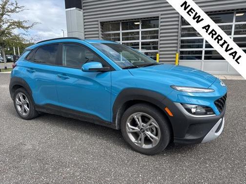 2022 Hyundai KONA SEL