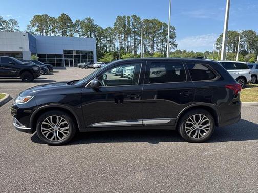 2018 Mitsubishi Outlander ES