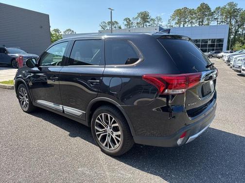 2018 Mitsubishi Outlander ES