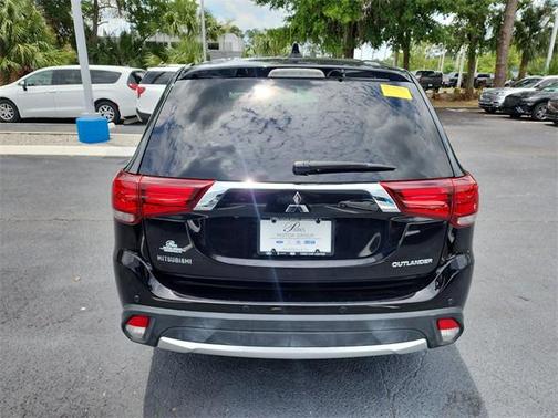 2018 Mitsubishi Outlander ES