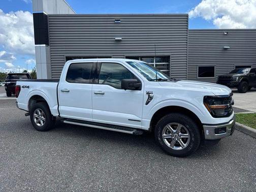 Oxford White 2024 Ford F-150 XLT
