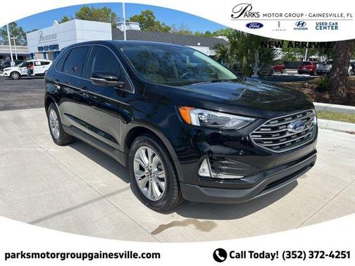 Black Metallic 2023 Ford Edge Titanium