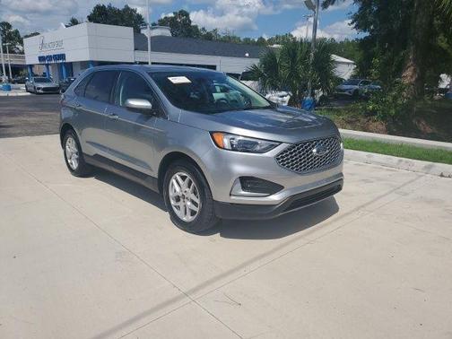 Silver Metallic 2024 Ford Edge SEL