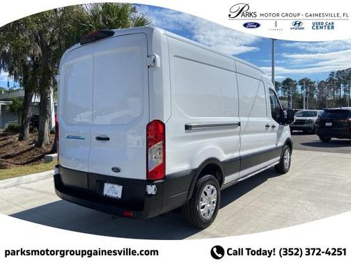 2022 Ford E-Transit T-350 Medium Roof