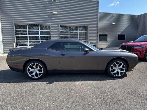 2015 Dodge Challenger SXT Plus