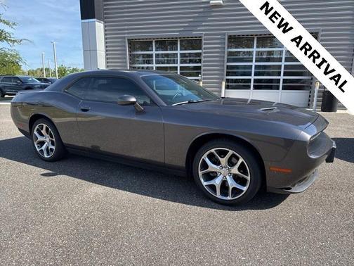 2015 Dodge Challenger SXT Plus