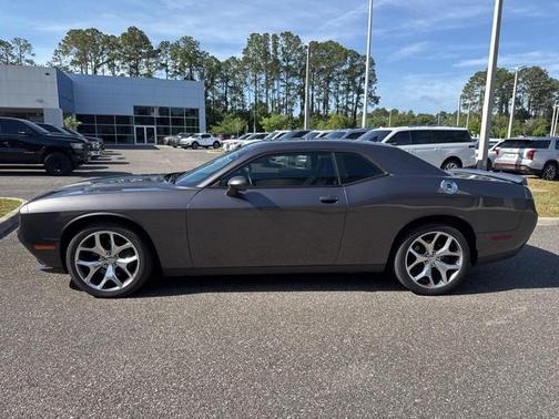 2015 Dodge Challenger SXT Plus