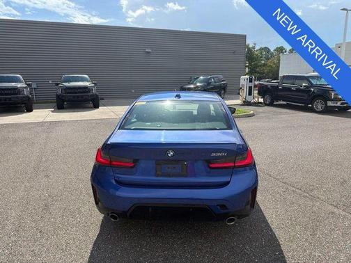 Portimao Blue Metallic 2023 BMW 330 330i