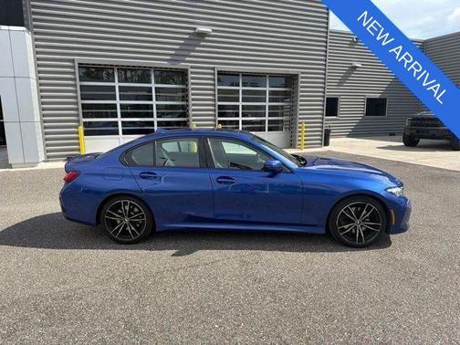 Portimao Blue Metallic 2023 BMW 330 330i