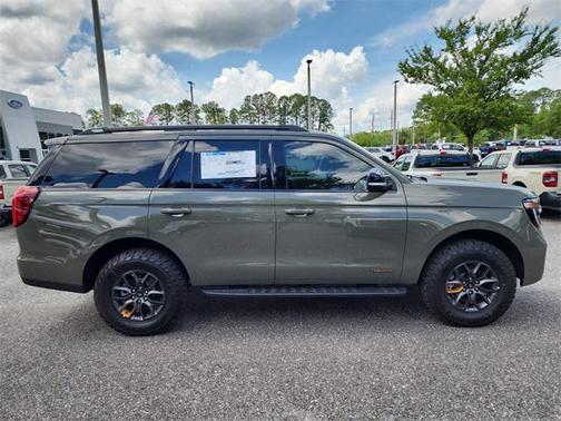 2025 Ford Expedition Tremor