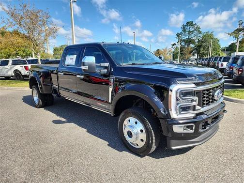 2025 Ford F-450 Platinum