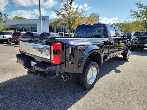 2025 Ford F-450 Platinum