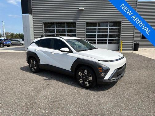 Atlas White 2024 Hyundai KONA SEL
