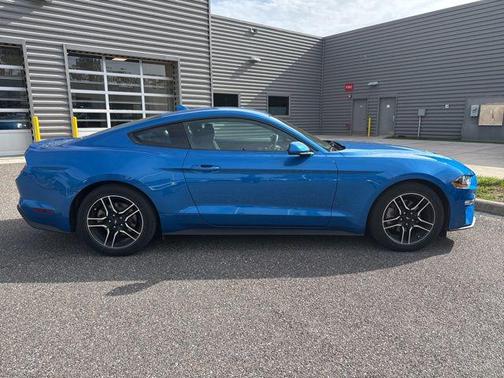 2020 Ford Mustang EcoBoost