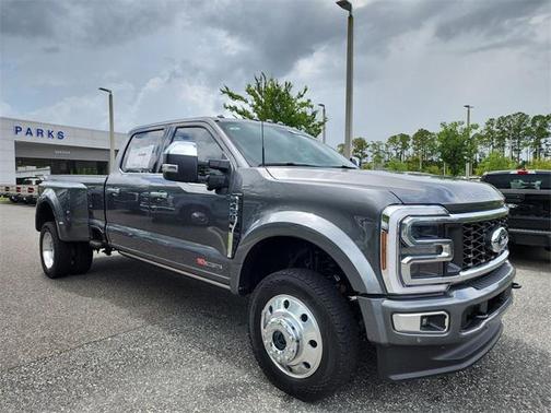 2025 Ford F-450 Platinum