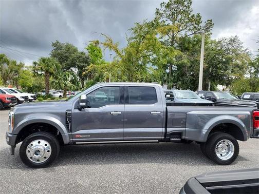 2025 Ford F-450 Platinum