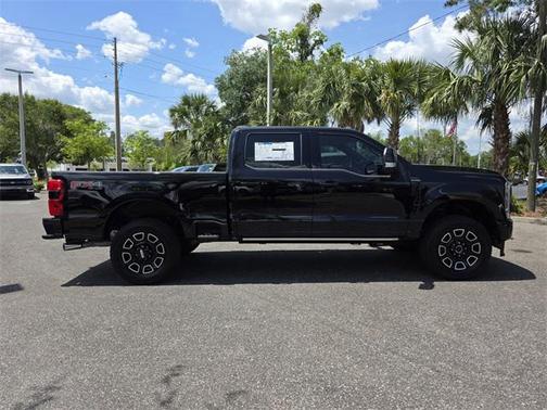 2025 Ford F-350 Platinum