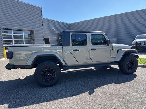 Gobi Clearcoat 2020 Jeep Gladiator Overland