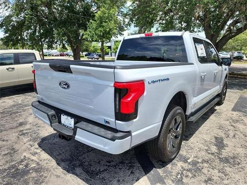2025 Ford F-150 Lightning Flash